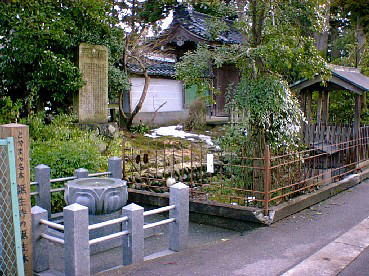 誕生寺の誕生水2