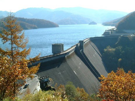 北陸電力有峰ダム